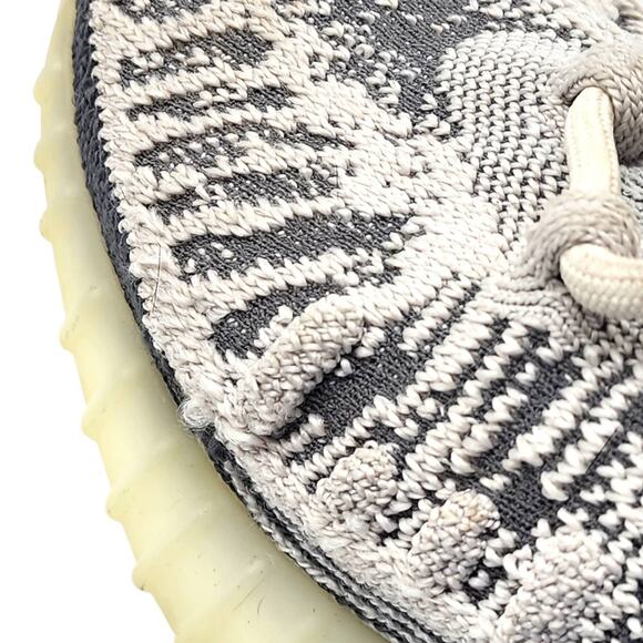 Adidas Yeezy Boost 350 V2 Primeknit Grey Black Men’s Sneakers US 11 - Preowned - Picture 7 of 8